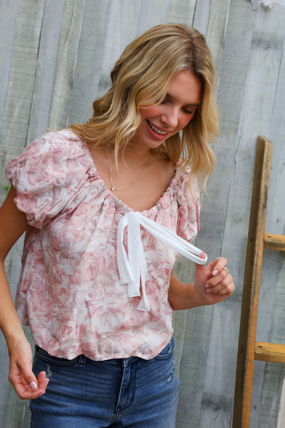 Feeling Femme' Blush Scoop Neck Floral Top w/Bow
