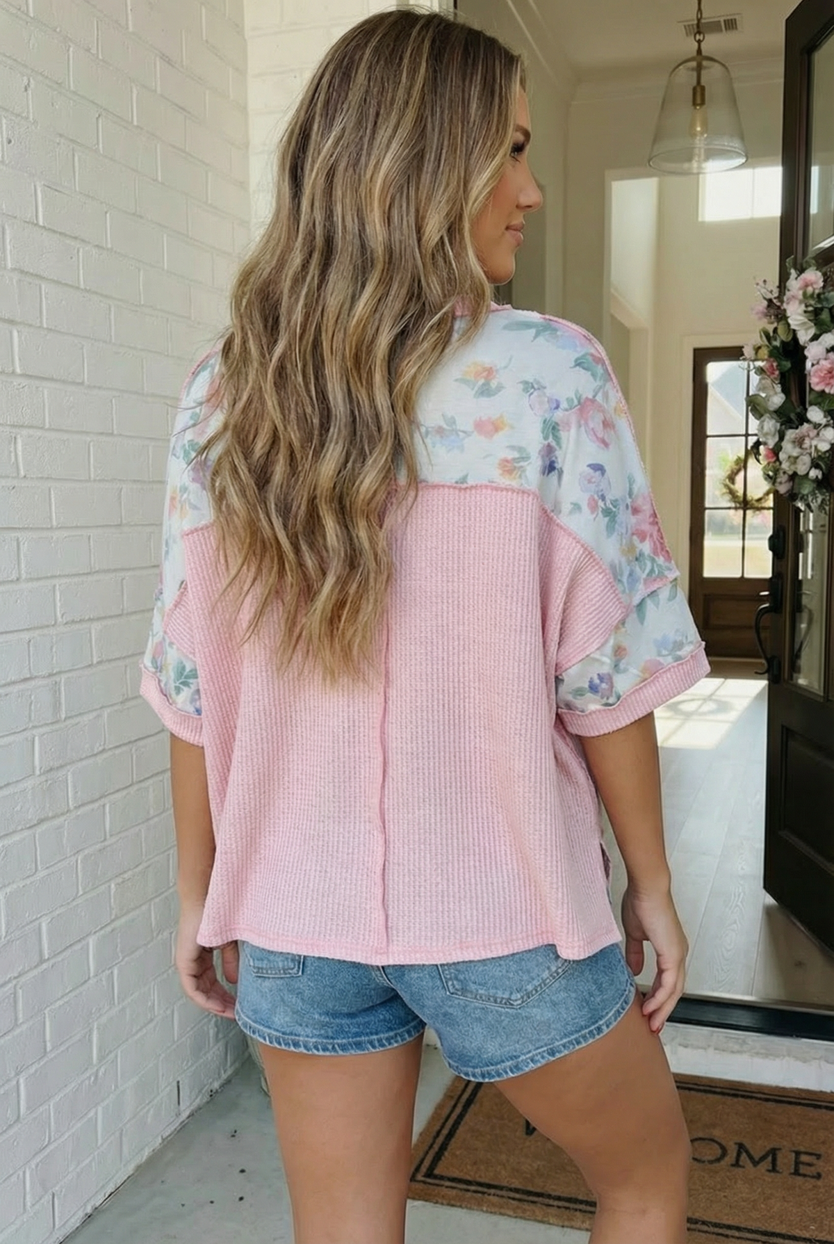 Rosey Teacup Ribbed Crewneck