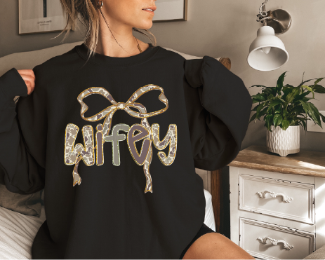 WIFEY CAMO - UNISEX Graphic Sweatshirt